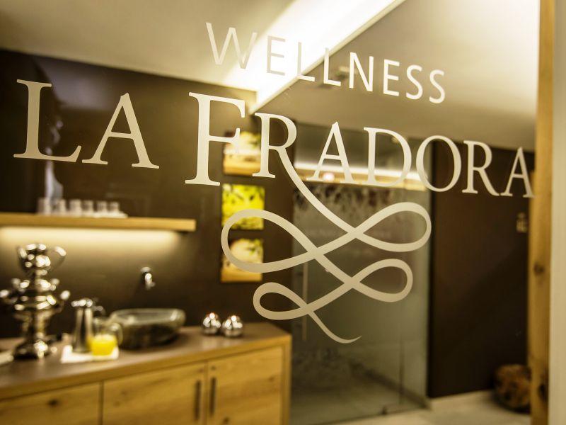 Hotel La Fradora - Dolomites Hotel San Cassiano  Esterno foto