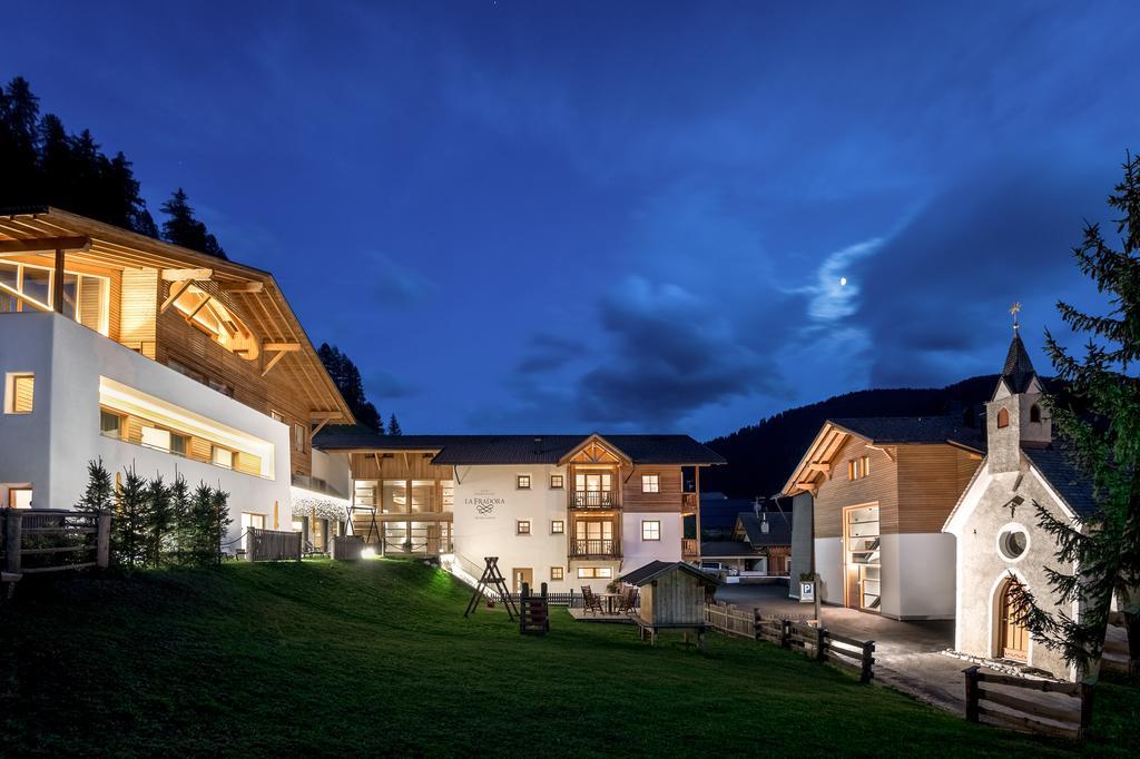 Hotel La Fradora - Dolomites Hotel San Cassiano  Esterno foto