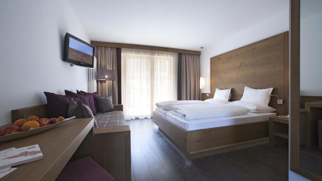 Hotel La Fradora - Dolomites Hotel San Cassiano  Esterno foto