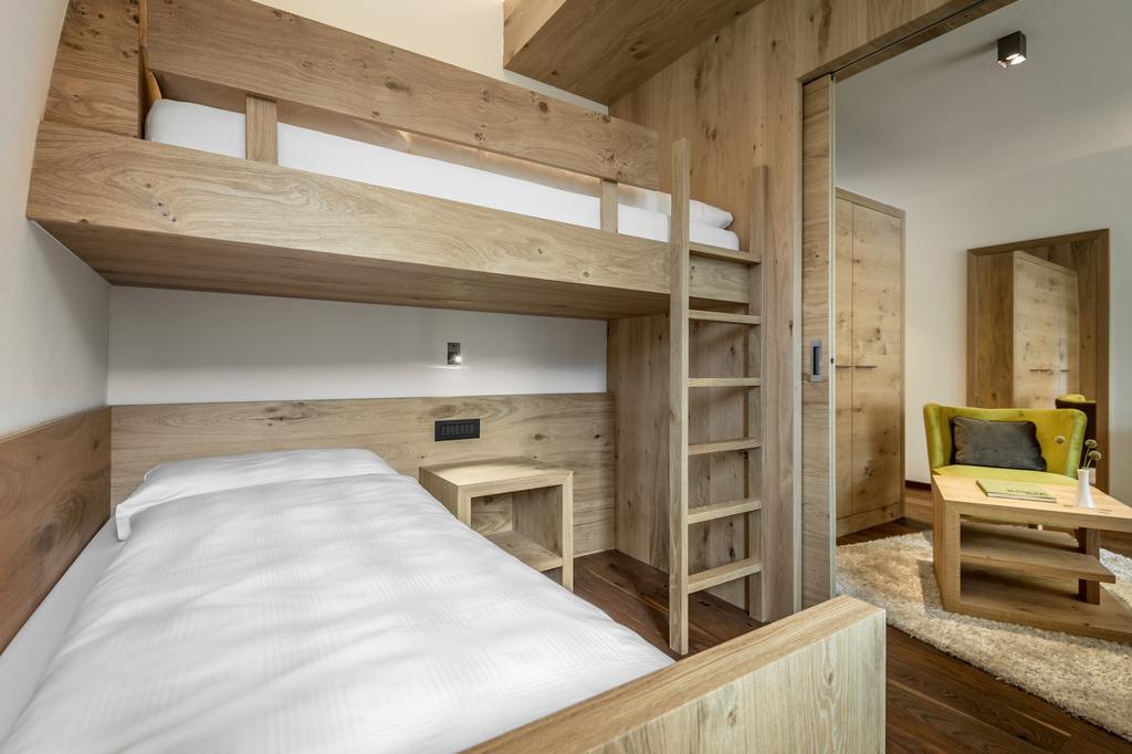 Hotel La Fradora - Dolomites Hotel San Cassiano  Esterno foto