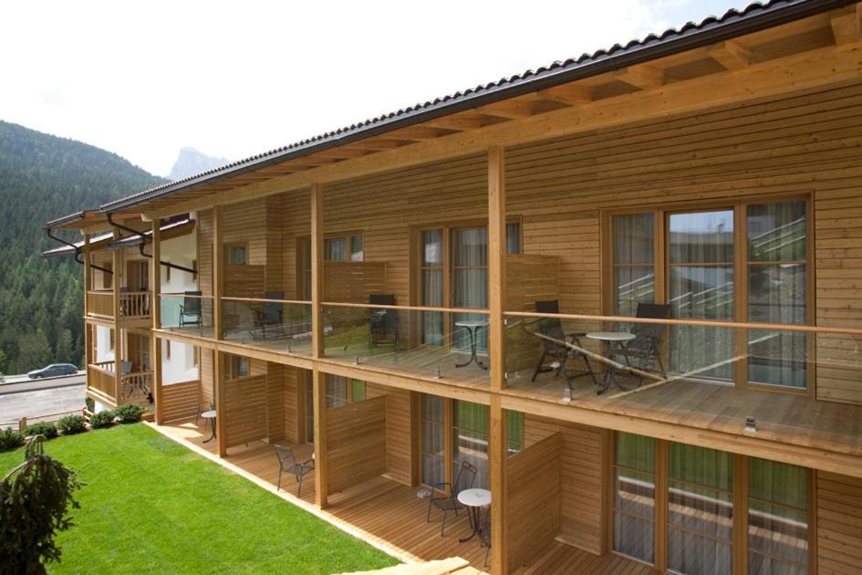 Hotel La Fradora - Dolomites Hotel San Cassiano  Esterno foto